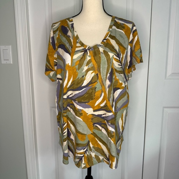 Plus size 1X Leaf Print Short Sleeve Top 100% cotton. Cool tunic length - Picture 1 of 8